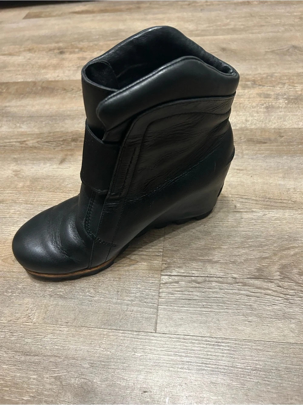 Sorel Fiona Joan Of Artic Women’s Size 7 Black Leather Wedge Ankle Boots